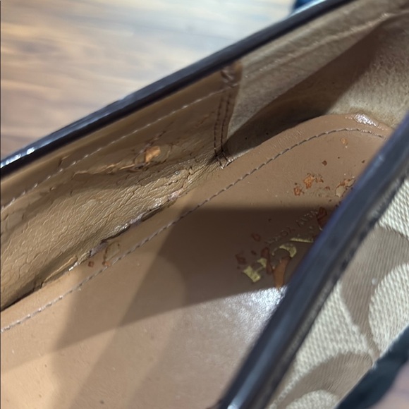 Coach Tan and Brown Leather Loafers with Chain Detail - Picture 2 of 7